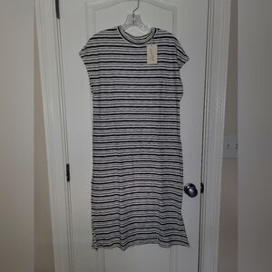 NEW Universal Thread Black & White Striped Dress with Splits on Both Sides